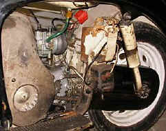 Capri 80cc, notare la forte somiglianza della struttura della parte posteriore del telaio e del motore. Foto apparsa in una inserzione su ito d'aste ebay.it