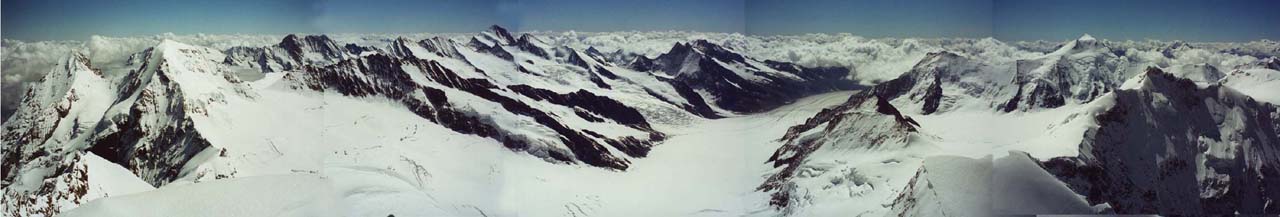 Il gruppo della Junfraucon il ghiacciaio di Aletsch - Alpi Bernesi