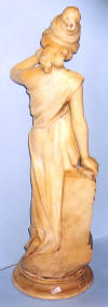 Statua in Alabastro Firmato: Lombardi (G. B.) - H cm 60 X 18 Piedistallo