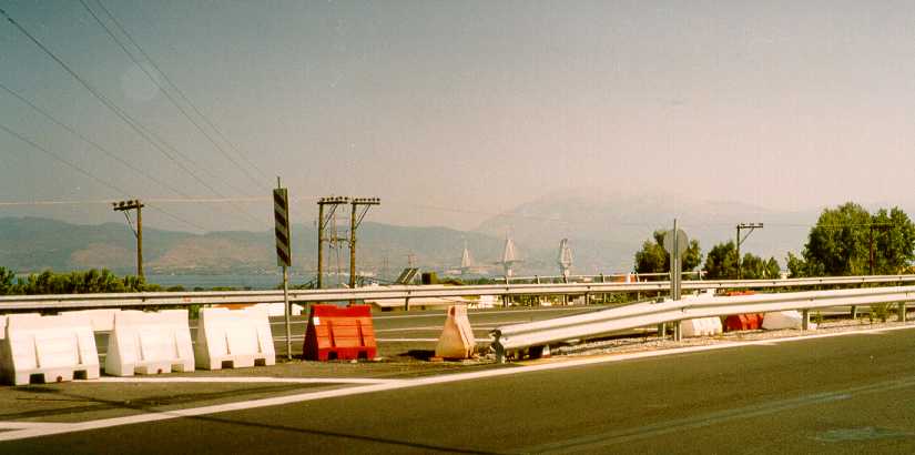  Ponte in costruzione sul Golfo di Korinto    