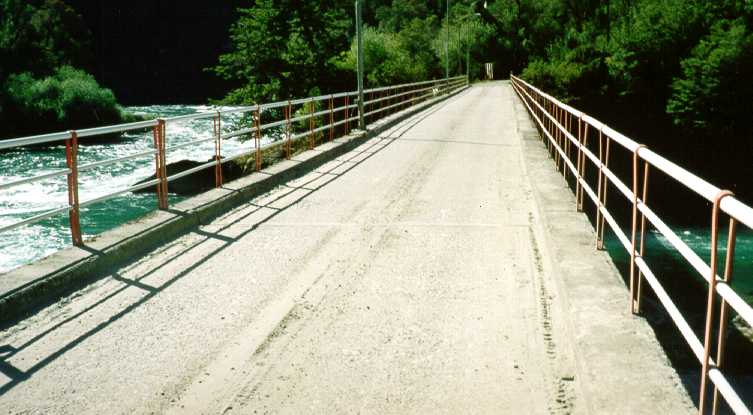  Puente Rio Futaleufu 