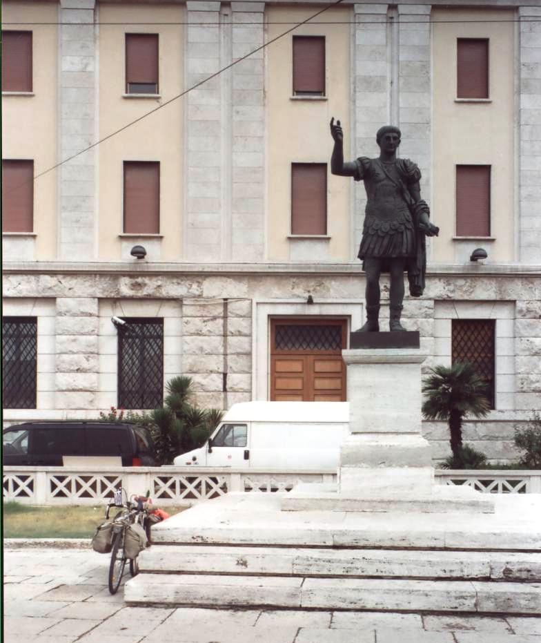 Ancona Statua a Traiano