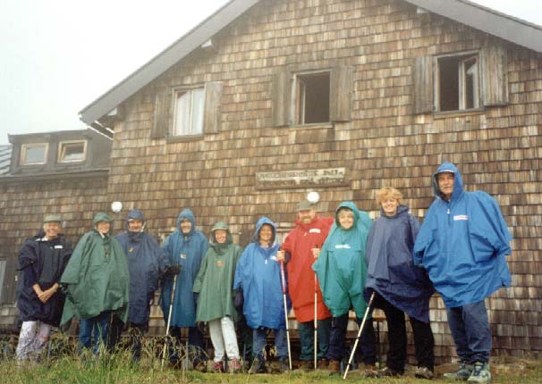 Partenza dal rifugio Cremona sotto una pioggia battente - (14-15 agosto 1999)