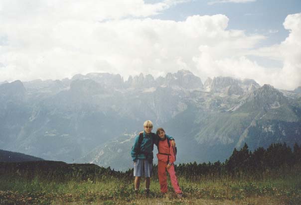 Sullo sfondo il Gruppo di Brenta - (19 agosto 1997)