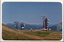Alpe Adria VHF 1990 - la concorrenza, ik5dhm/5 jn54jd(traliccio a destra)le antenne in mezzo al piazzale sono di ik5ghy/5 /1296 & 2304