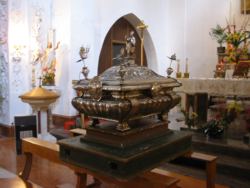 l'urna d'argento contenente le reliquie di San Castrense