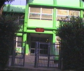 l'edificio che ospita la scuola media Marco Pacuvio