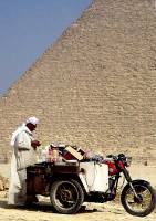 Giza-moto