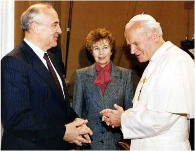 Karol con Gorbaciov
