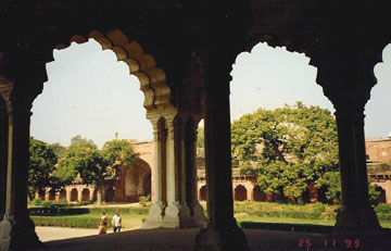 Agra - Forte Rosso - vista dall'interno (*)