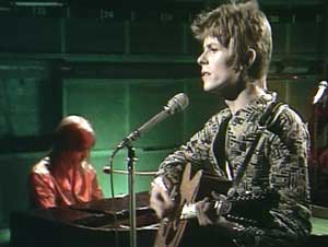 Bowie canta Five Years